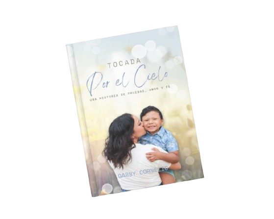 Libro Tocada por el Cielo Autora Gabby Cornelio madre sindrome de Williams
